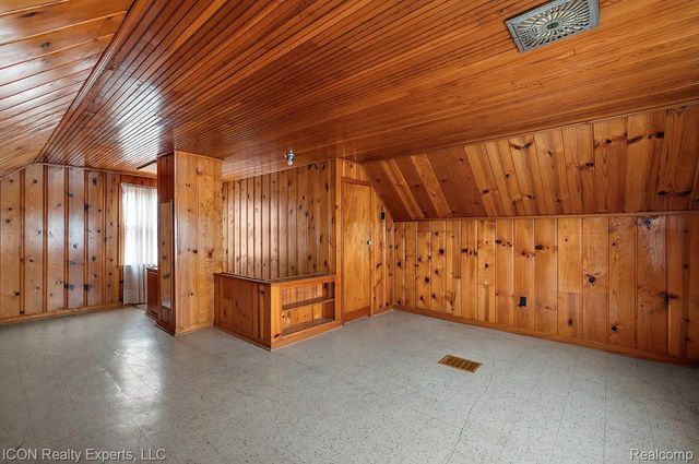 1544 Geneva Street, Dearborn, MI 48124