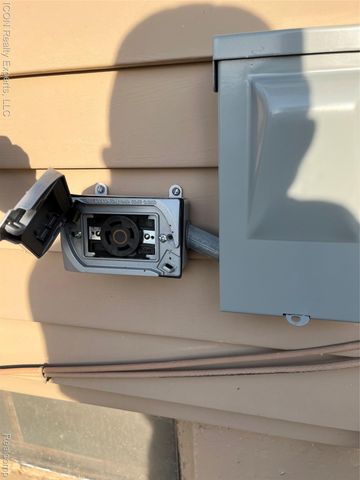 1544 Geneva Street, Dearborn, MI 48124