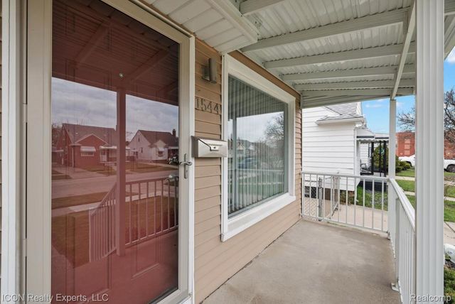 1544 Geneva Street, Dearborn, MI 48124
