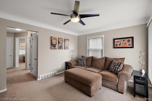 1544 Geneva Street, Dearborn, MI 48124