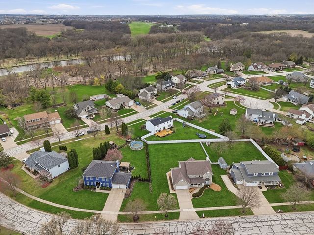 24821 S River Trail, Channahon, IL 60410