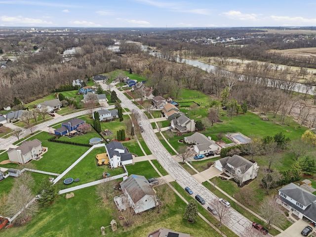 24821 S River Trail, Channahon, IL 60410