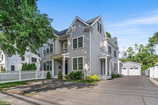 638 Webster St 638, Needham, MA 02492