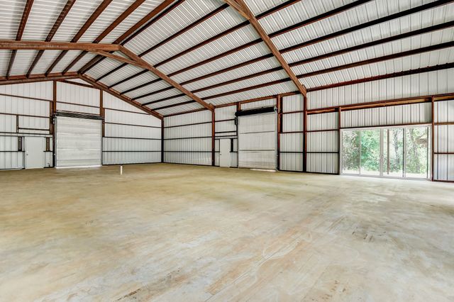 400 Wild Wood Lane, Whitesboro, TX 76273