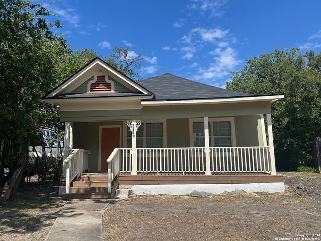 1135 W RIDGEWOOD CT, San Antonio, TX 78201