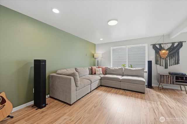 110 S Dunham Avenue, Arlington, WA 98223