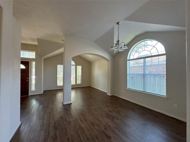 6018 Twin Creek, Missouri City, TX 77459