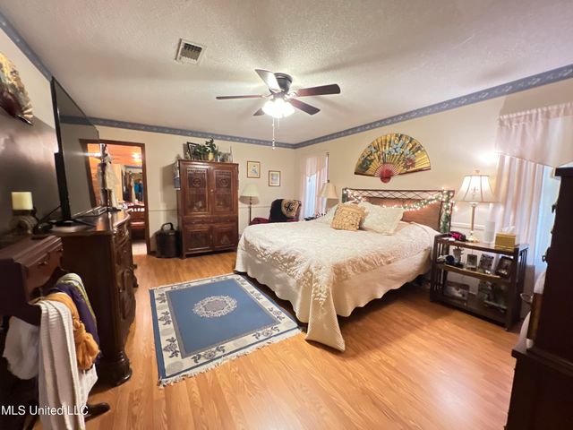 654 Koula Place, Diamondhead, MS 39525