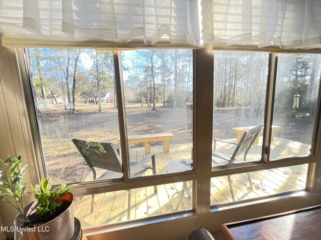 654 Koula Place, Diamondhead, MS 39525