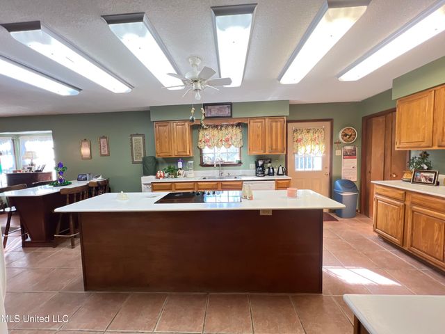 654 Koula Place, Diamondhead, MS 39525