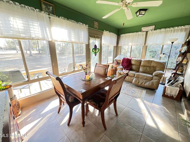 654 Koula Place, Diamondhead, MS 39525