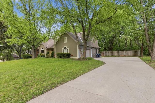 3312 SW Meyer Boulevard, Blue Springs, MO 64015