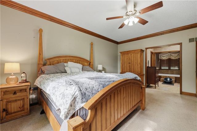 3312 SW Meyer Boulevard, Blue Springs, MO 64015