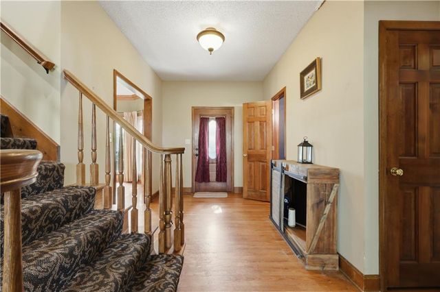 3312 SW Meyer Boulevard, Blue Springs, MO 64015