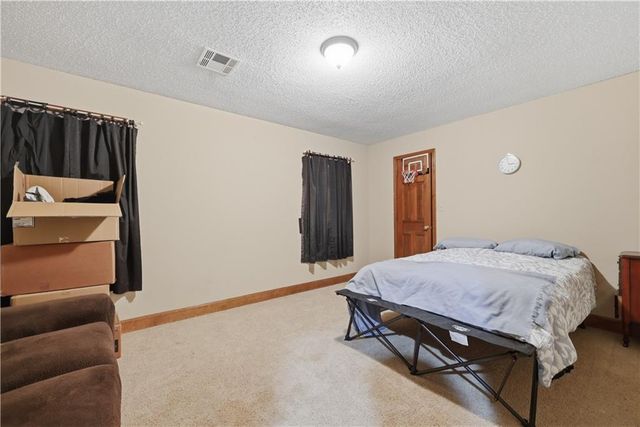 3312 SW Meyer Boulevard, Blue Springs, MO 64015