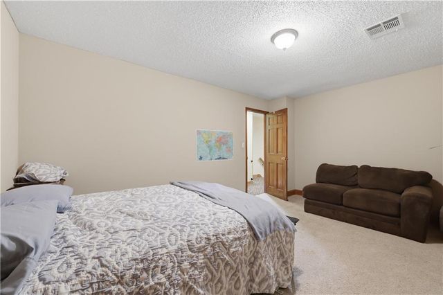 3312 SW Meyer Boulevard, Blue Springs, MO 64015