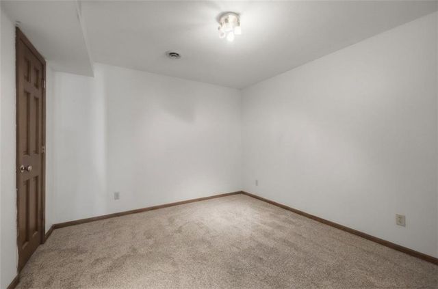 3312 SW Meyer Boulevard, Blue Springs, MO 64015