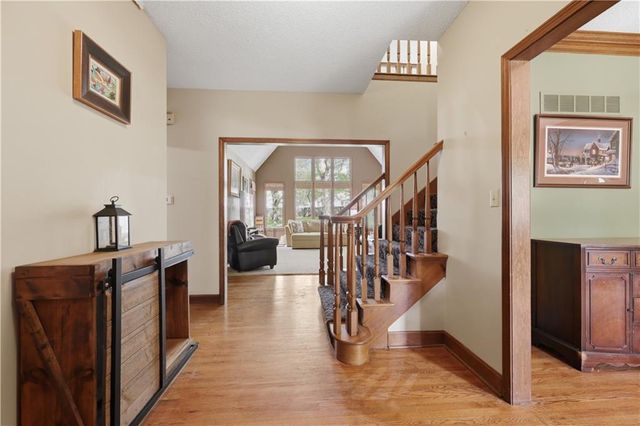 3312 SW Meyer Boulevard, Blue Springs, MO 64015