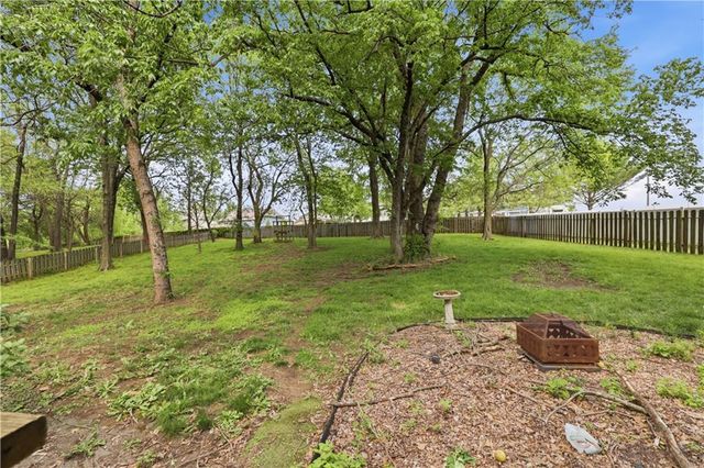 3312 SW Meyer Boulevard, Blue Springs, MO 64015