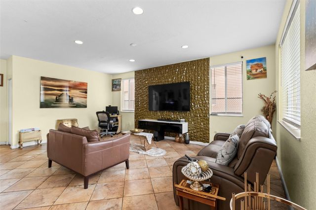 20426 NW 8th Ct, Miami Gardens, FL 33169