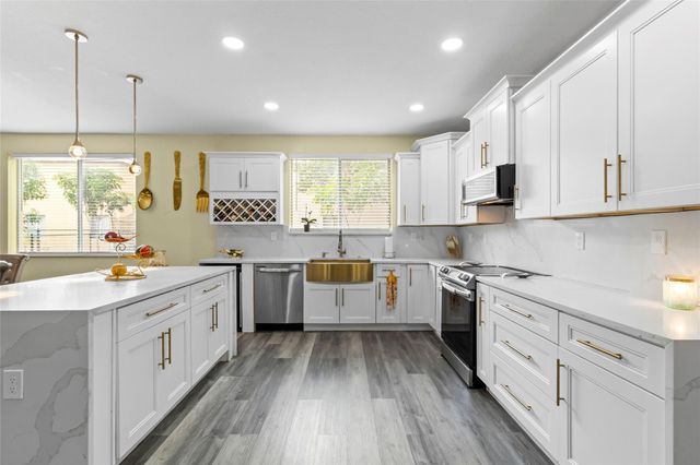 20426 NW 8th Ct, Miami Gardens, FL 33169