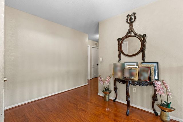 20426 NW 8th Ct, Miami Gardens, FL 33169