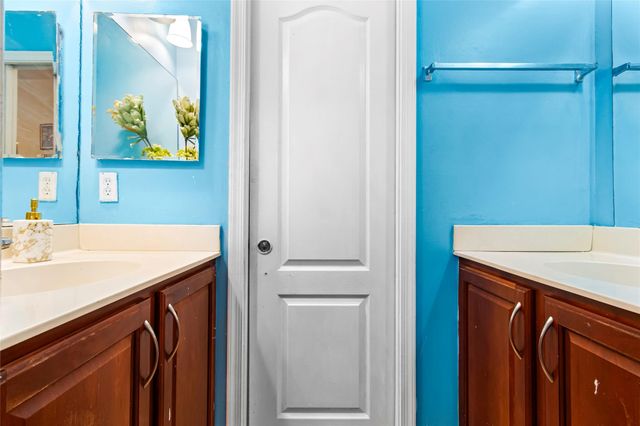 20426 NW 8th Ct, Miami Gardens, FL 33169