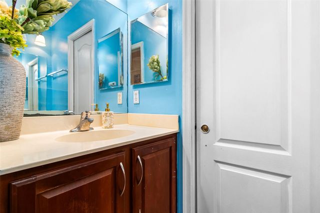 20426 NW 8th Ct, Miami Gardens, FL 33169