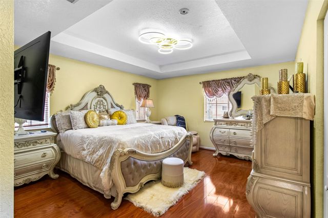 20426 NW 8th Ct, Miami Gardens, FL 33169