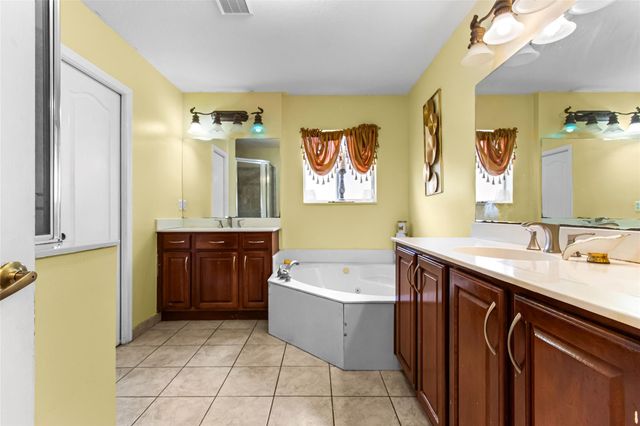 20426 NW 8th Ct, Miami Gardens, FL 33169