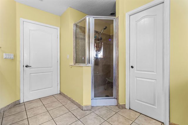 20426 NW 8th Ct, Miami Gardens, FL 33169