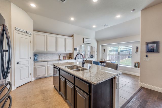 8224 Bonanza, Aubrey, TX 76227