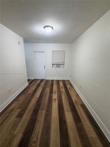 3669 Thomas Avenue 16, Miami, FL 33133
