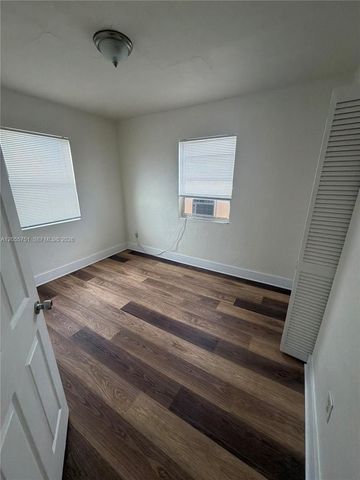 3669 Thomas Avenue 16, Miami, FL 33133