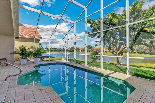 1059 Jardin DR, Naples, FL 34104