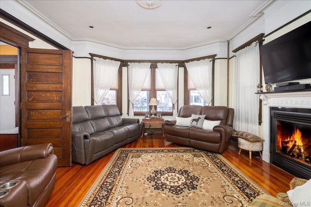 225 Beach 120th Street, Rockaway Park, NY 11694