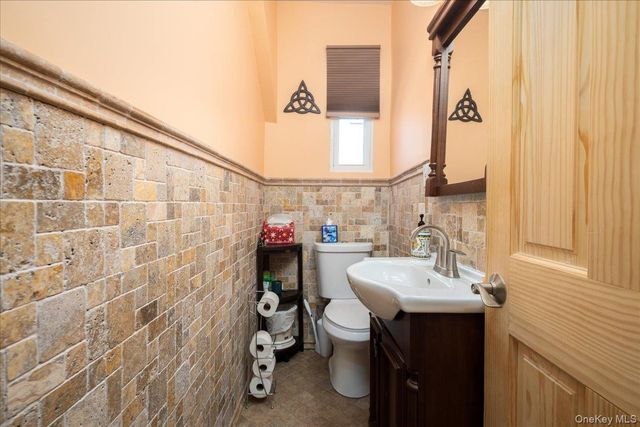 225 Beach 120th Street, Rockaway Park, NY 11694