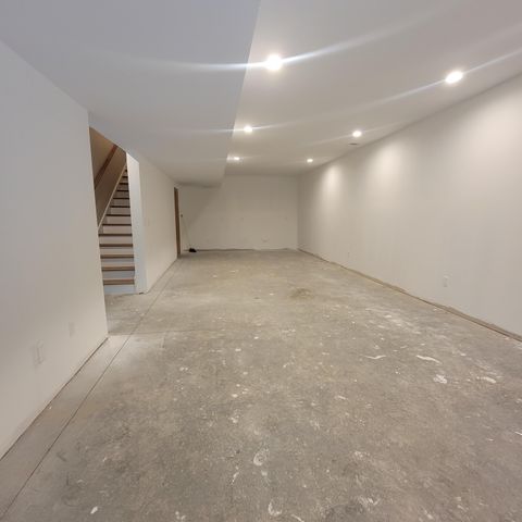 242 Sugartree Lane, Versailles, KY 40383