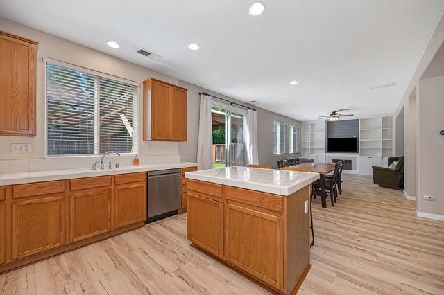 311 Dorinda Ct, Lincoln, CA 95648