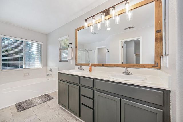 311 Dorinda Ct, Lincoln, CA 95648