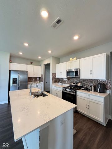406 Switchgrass Lane, Whiteland, IN 46184