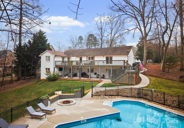 2550 Green Point Lane, Denver, NC 28037