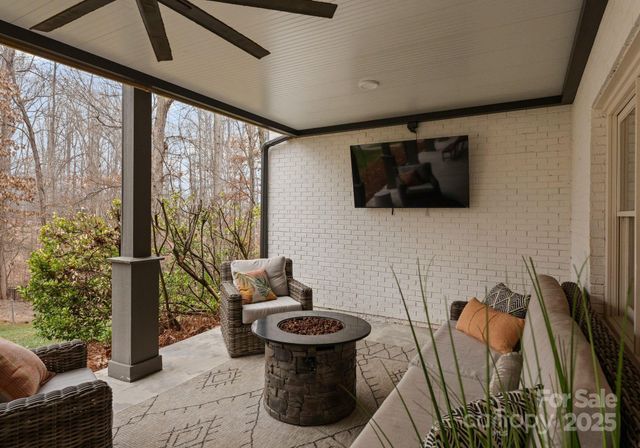 2550 Green Point Lane, Denver, NC 28037