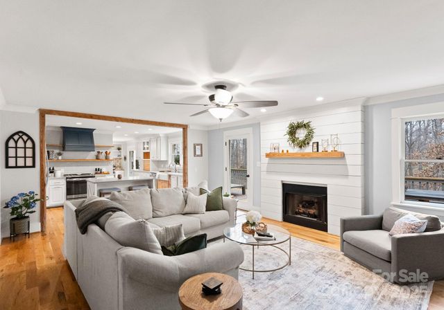 2550 Green Point Lane, Denver, NC 28037