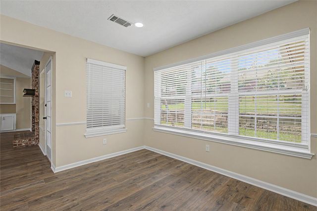 603 Hillcrest Drive, Huntsville, TX 77340