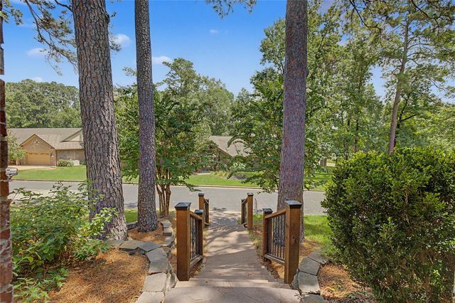 603 Hillcrest Drive, Huntsville, TX 77340