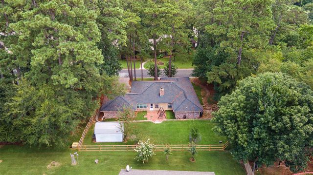 603 Hillcrest Drive, Huntsville, TX 77340
