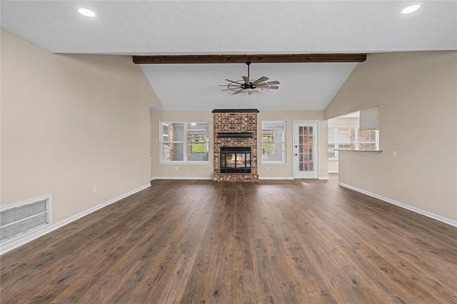 603 Hillcrest Drive, Huntsville, TX 77340