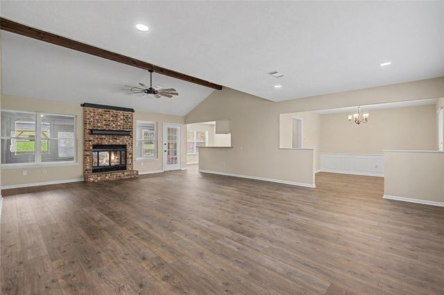 603 Hillcrest Drive, Huntsville, TX 77340
