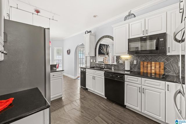 508 SUGARBERRY DRIVE, Maylene, AL 35114